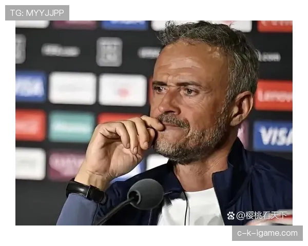 恩里克战术优势揭秘:灵活机动成球队竞争力提升关键 恩里克战术优势揭秘:灵活机动成球队竞争力提升关键