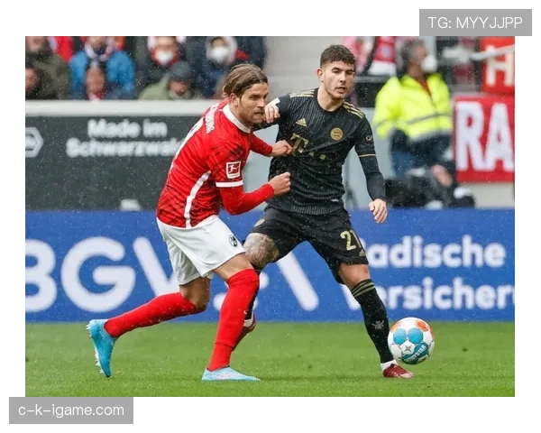 纳格尔斯曼战术革新显成效,球队攻防兼备展现强大韧性 纳格尔斯曼战术革新显成效,球队攻防兼备展现强大韧性